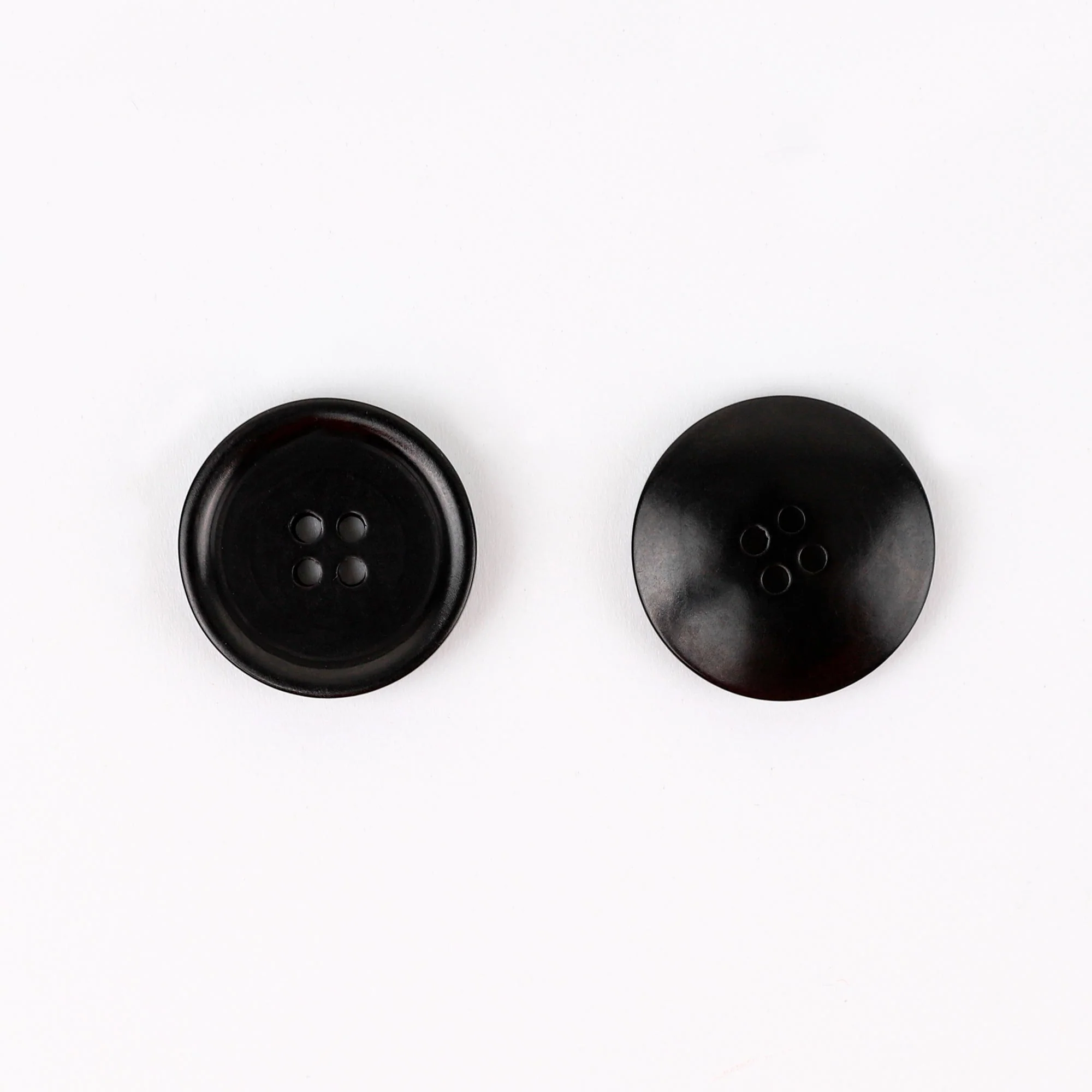 Corozo Button 40L - Black - Image 2