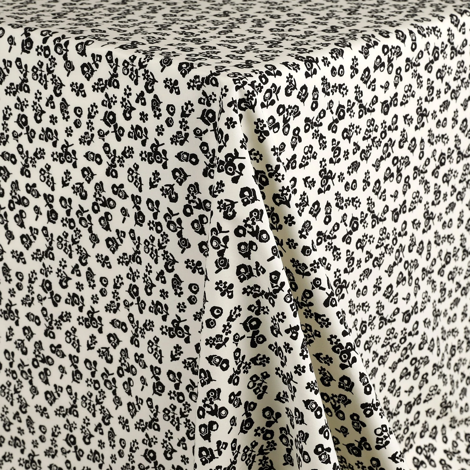 Fifties Flower Poplin - Cream/Black - Image 4