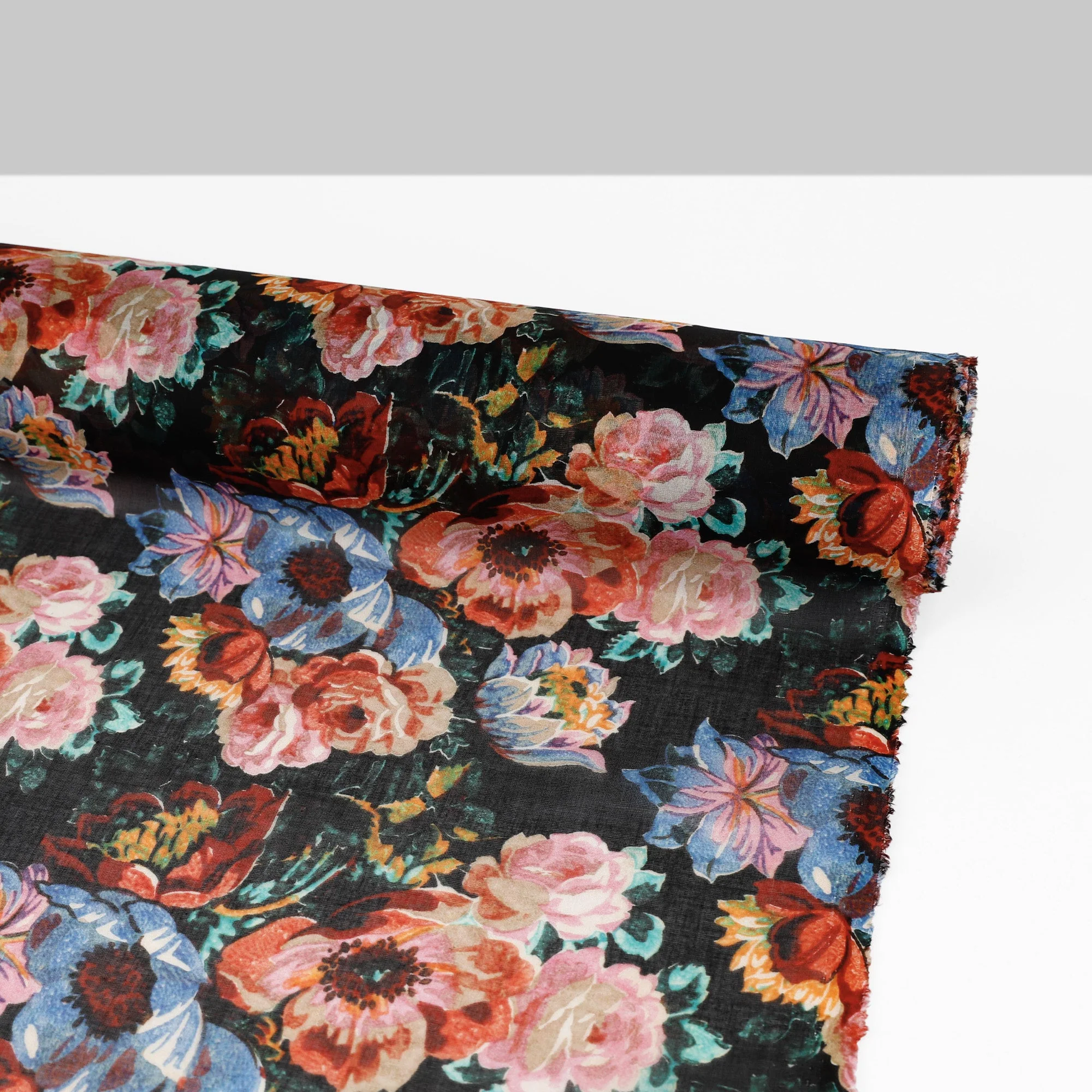 Liberty Chloe Cotton Chiffon - Vampires Bouquet/X - Image 3