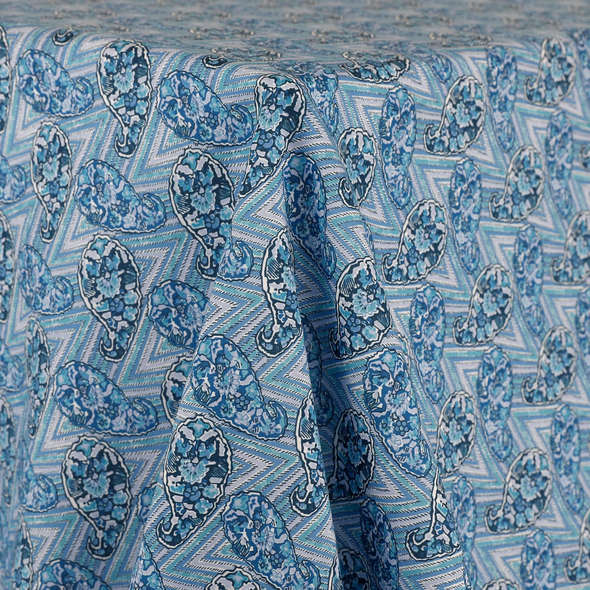 Liberty Organic Tana Lawn - Zig Zag Paisley/B - Image 2